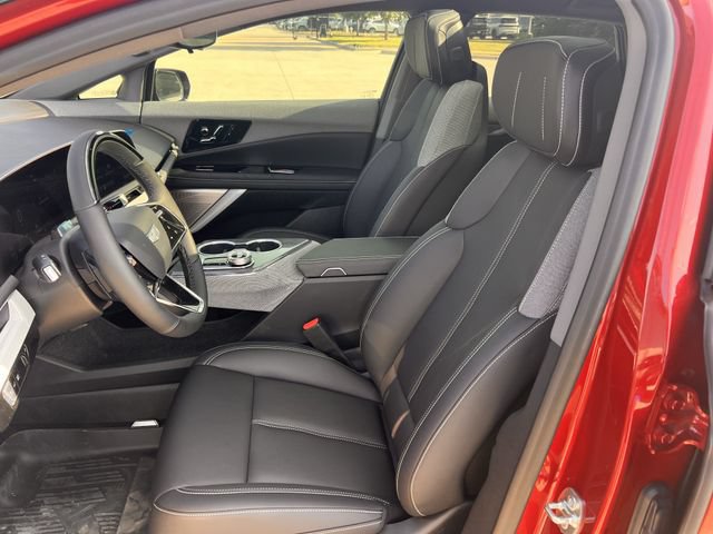 New 2027 Cadillac Optiq Luxury w/ LPO, Floor Liner Package AWD/4WD image 19
