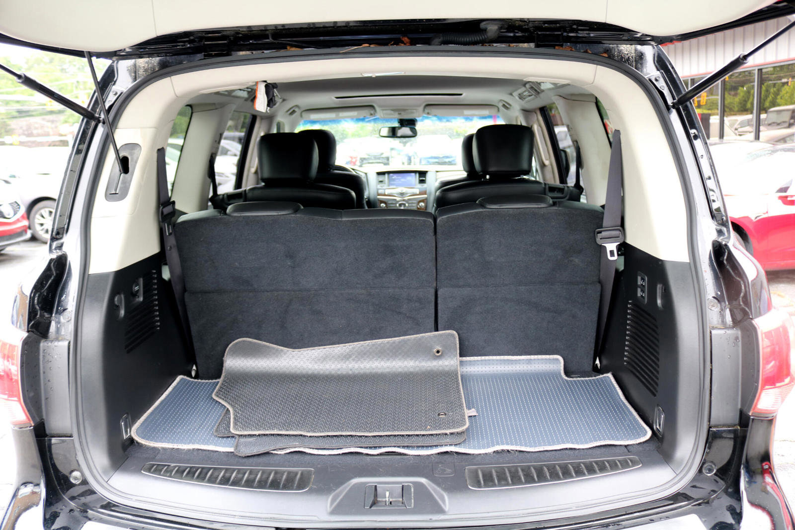 Used 2017 INFINITI QX80 4WD image 32