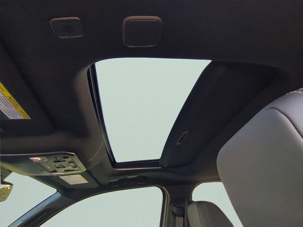 Used 2025 Toyota Tacoma Limited image 17