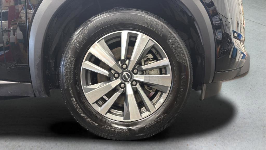 Certified 2025 Nissan Pathfinder SL image 12