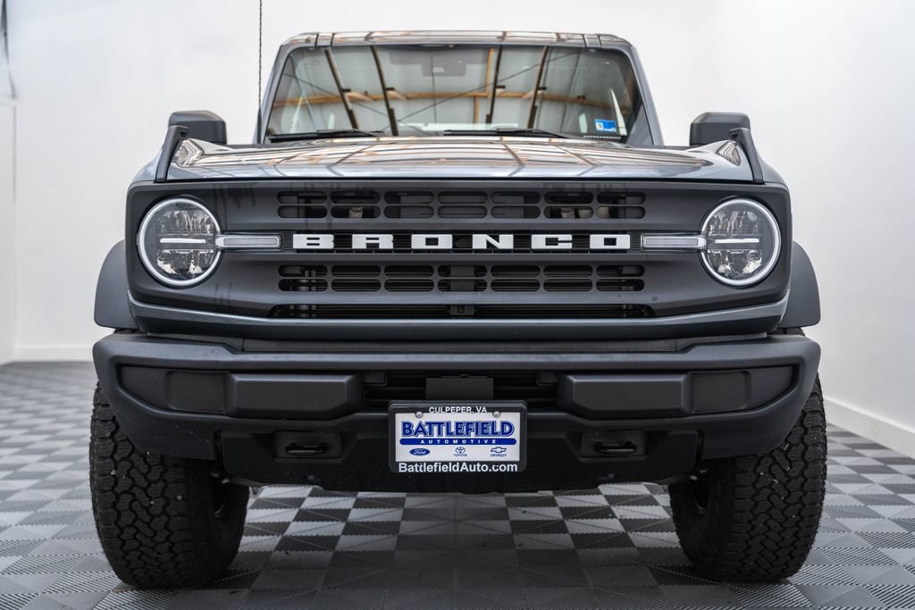 Used 2026 Ford Bronco 2-Door w/ Sasquatch Package AWD/4WD image 2