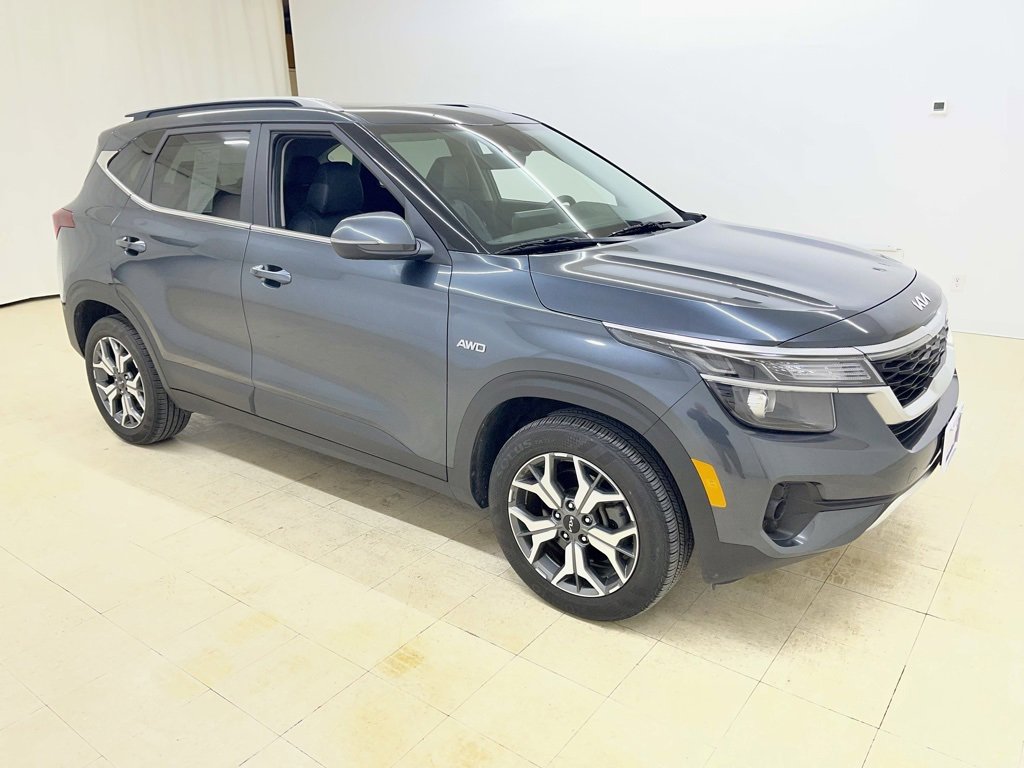 Used 2023 Kia Seltos EX image 7