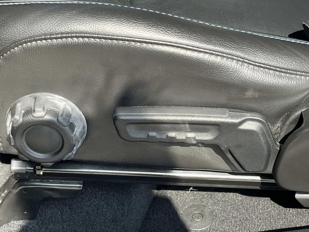 Used 2021 Jeep Wrangler Unlimited Rubicon 4xe image 3