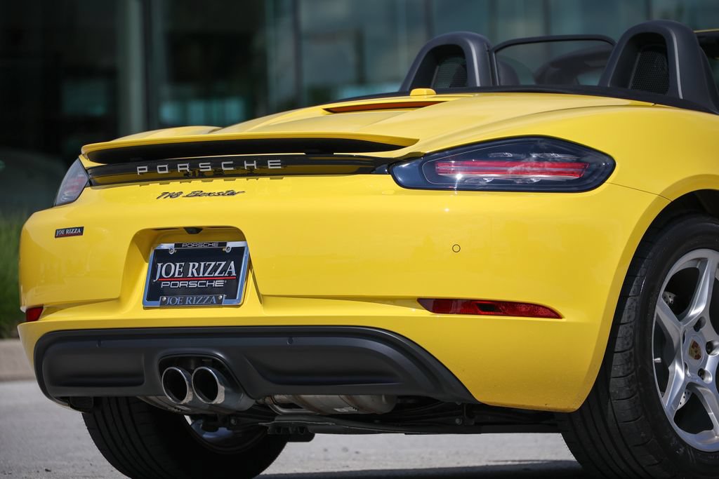 Certified 2024 Porsche 718 Boxster RWD image 22