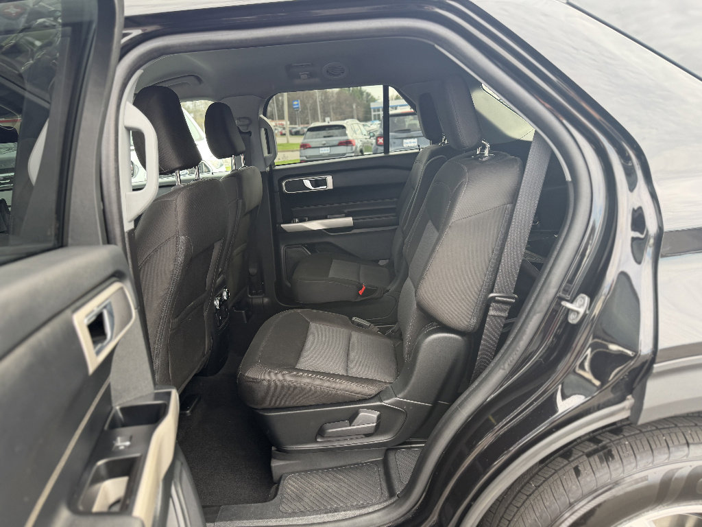 Certified 2023 Ford Explorer XLT image 11