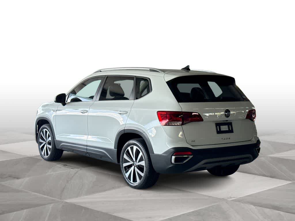 Used 2023 Volkswagen Taos SE FWD image 6