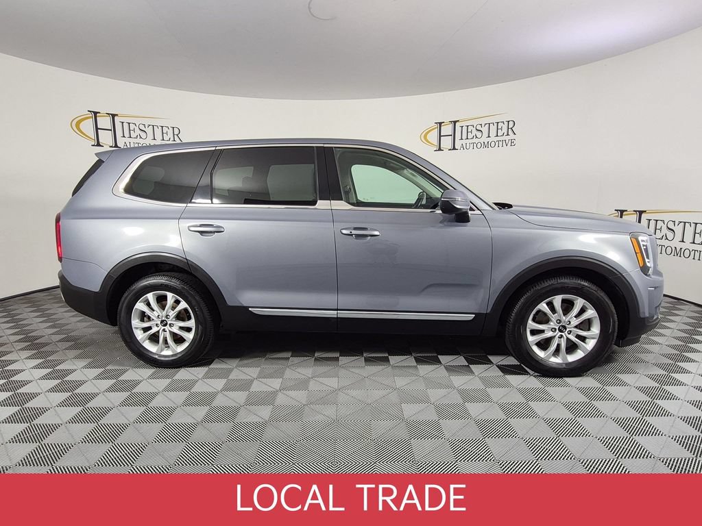 Used 2021 Kia Telluride LX FWD image 3