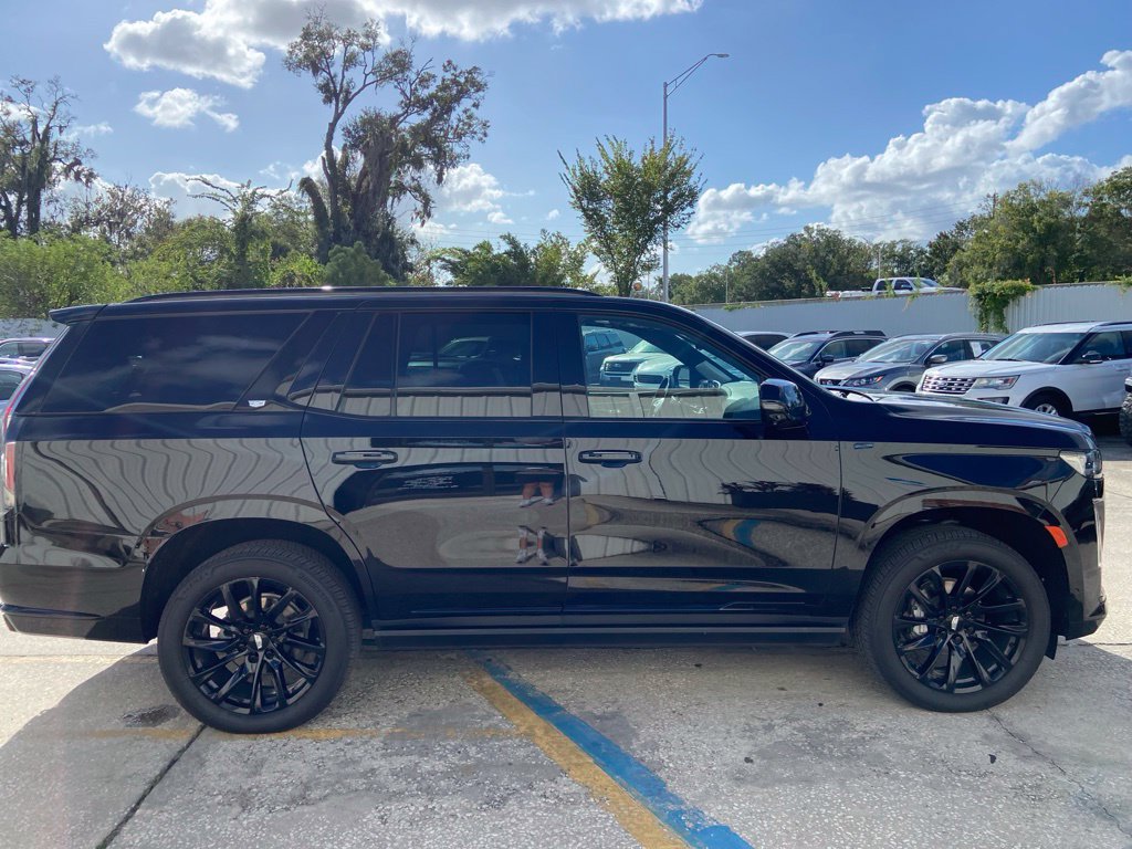 Used 2023 Cadillac Escalade Sport Platinum w/ LPO, ONYX Package AWD/4WD image 7