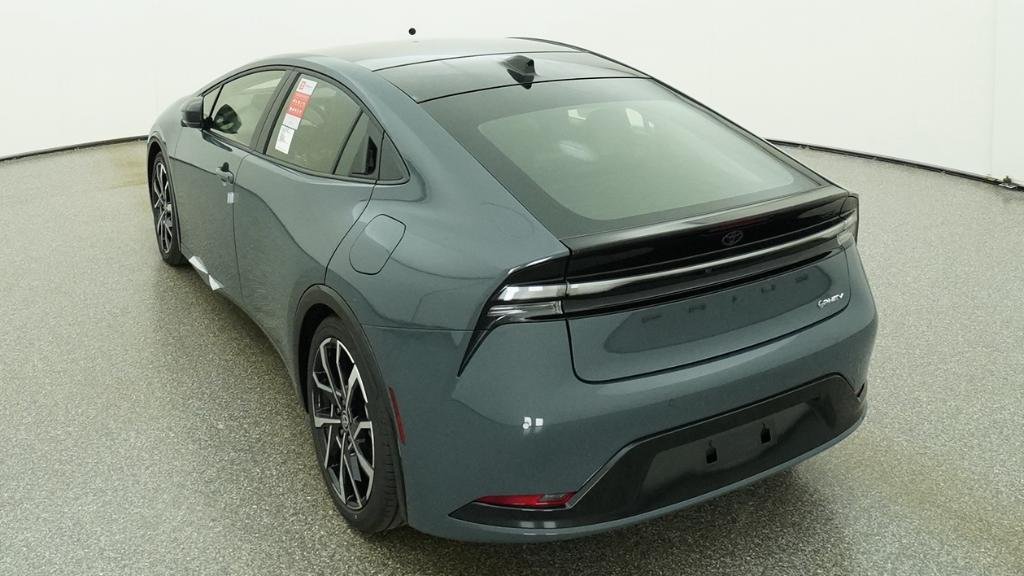New 2026 Toyota Prius Plug-In Hybrid FWD image 12