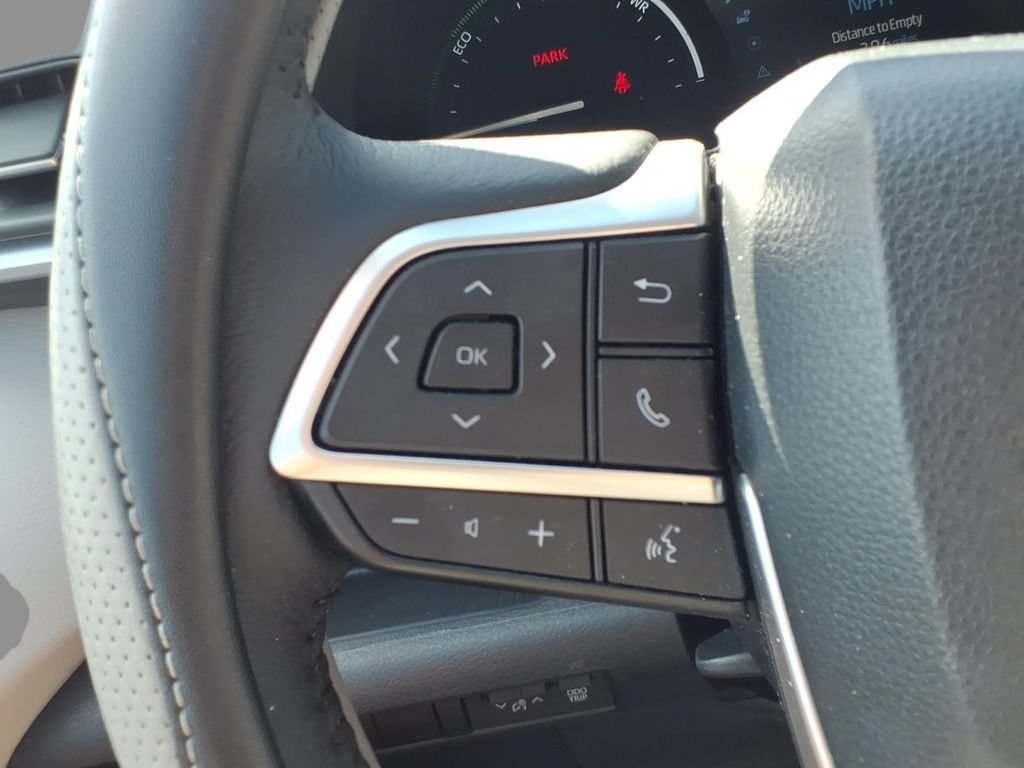 Used 2026 Toyota Sienna XLE AWD/4WD image 23