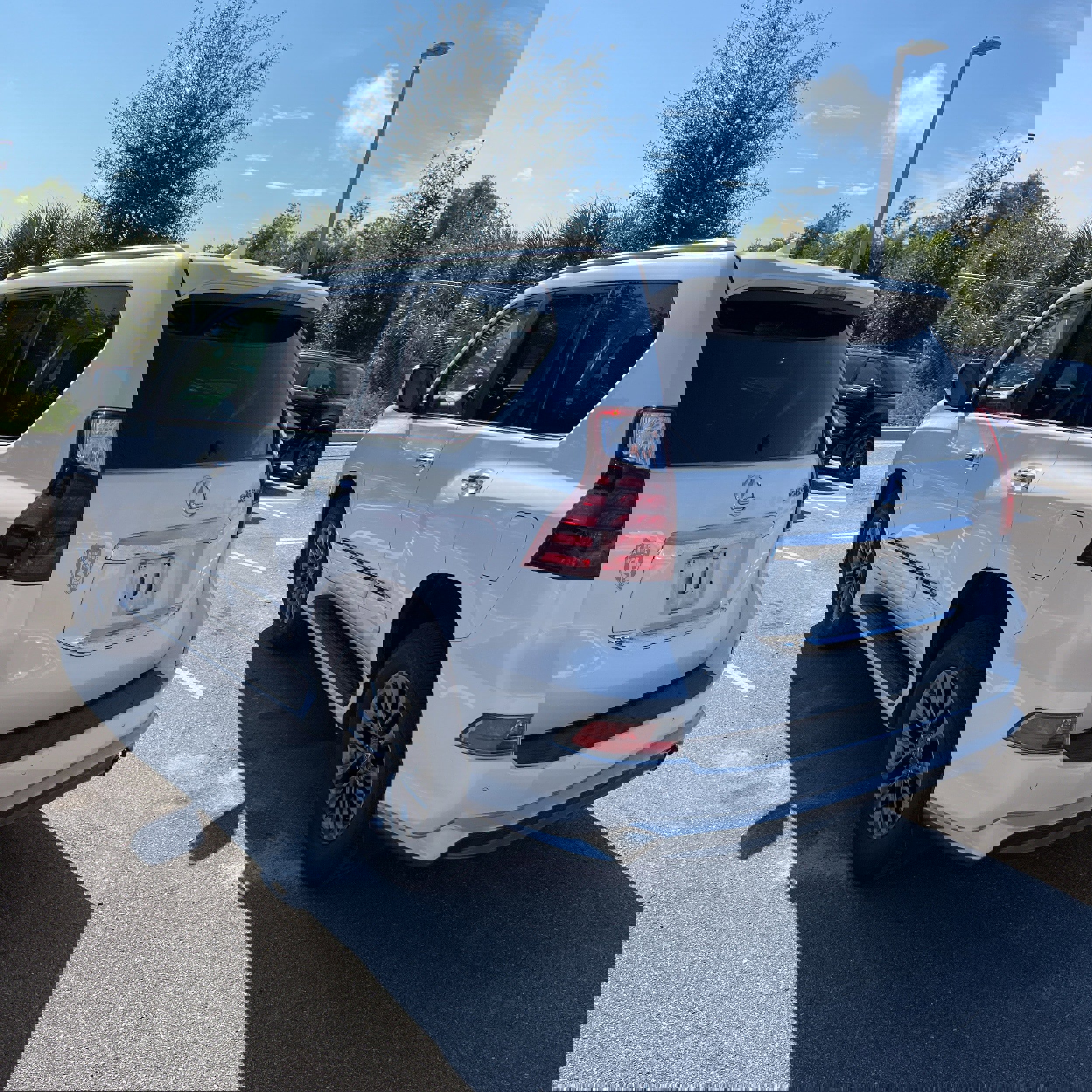 Used 2018 Lexus GX 460 image 8