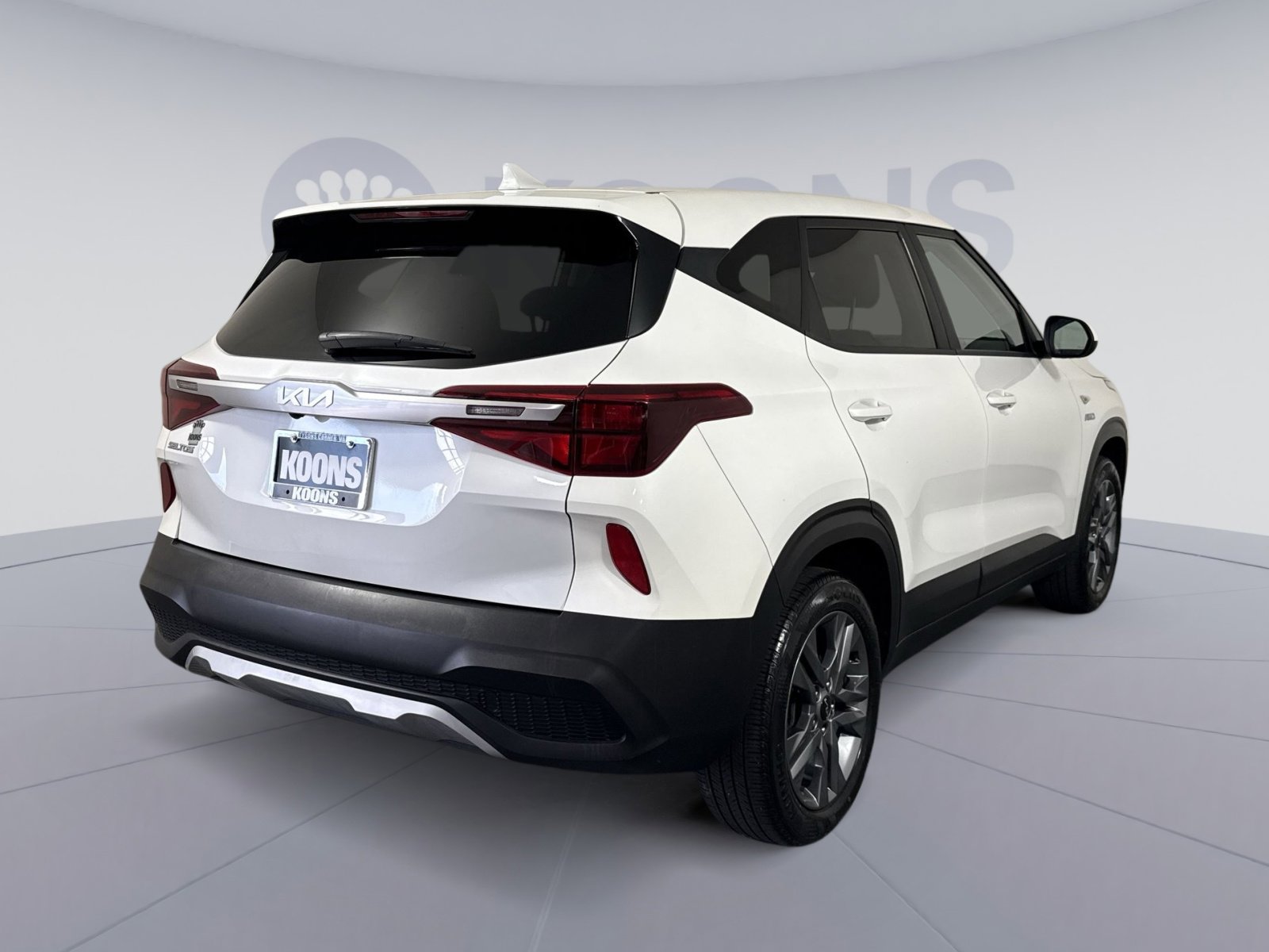 Used 2023 Kia Seltos LX AWD/4WD image 7