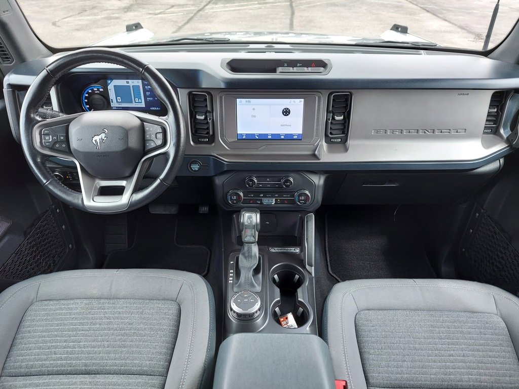 Used 2023 Ford Bronco Outer Banks image 2