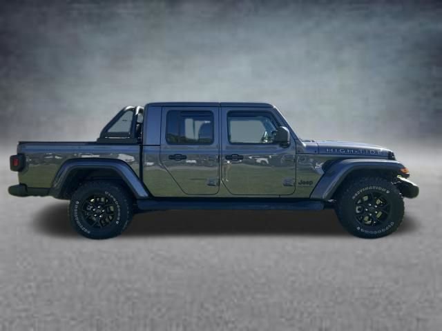 Used 2025 Jeep Gladiator Sport image 6