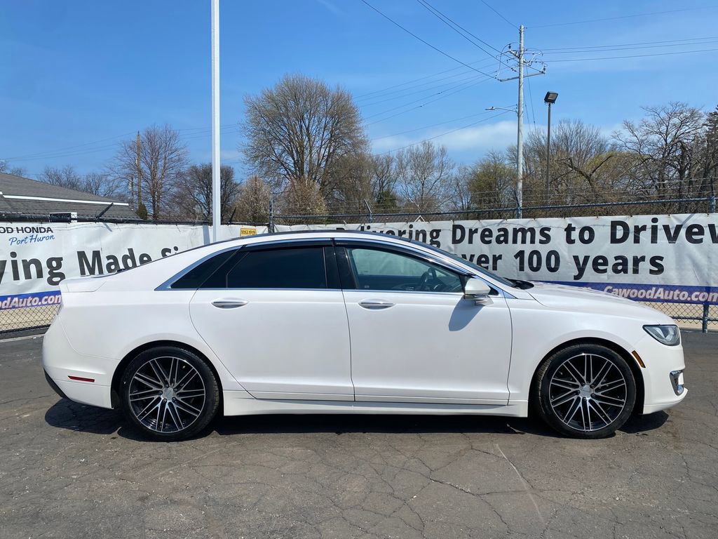 Used 2017 Lincoln MKZ Reserve AWD/4WD image 2