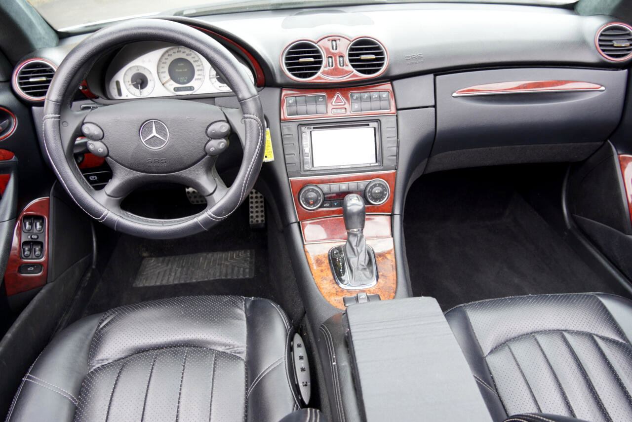 Used 2006 Mercedes-Benz CLK 55 AMG Cabriolet image 17