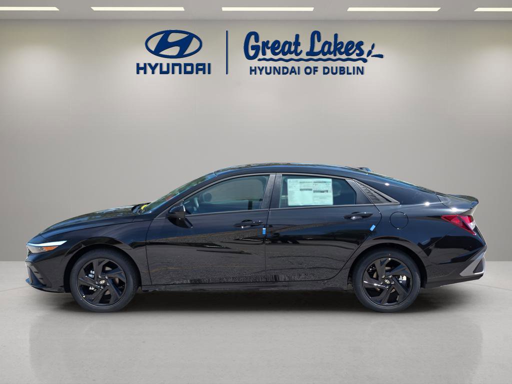 New 2026 Hyundai Elantra Sport FWD image 2