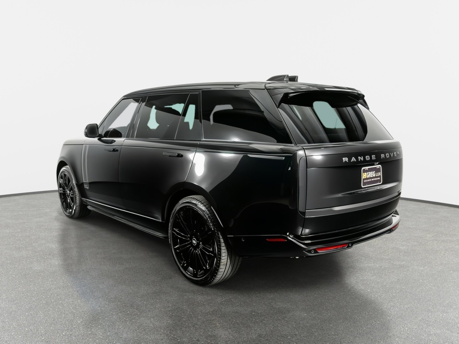 Used 2024 Land Rover Range Rover Long Wheelbase Autobiography image 13