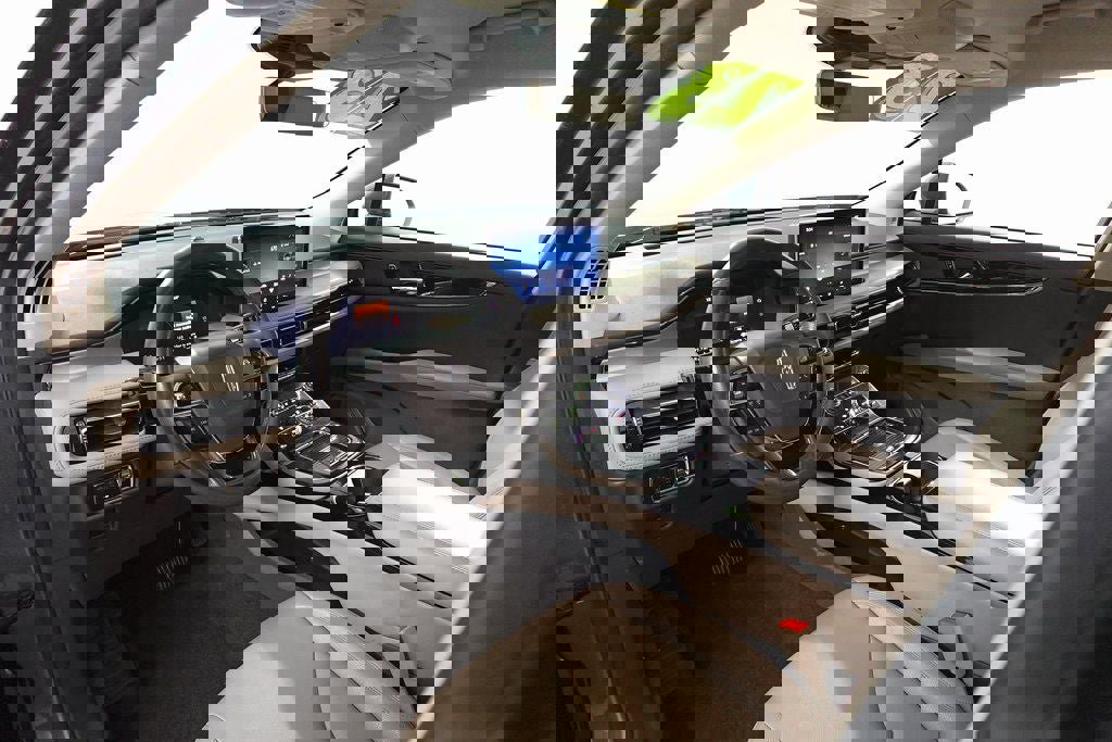 Used 2023 Lincoln Nautilus AWD w/ Premium Package image 13