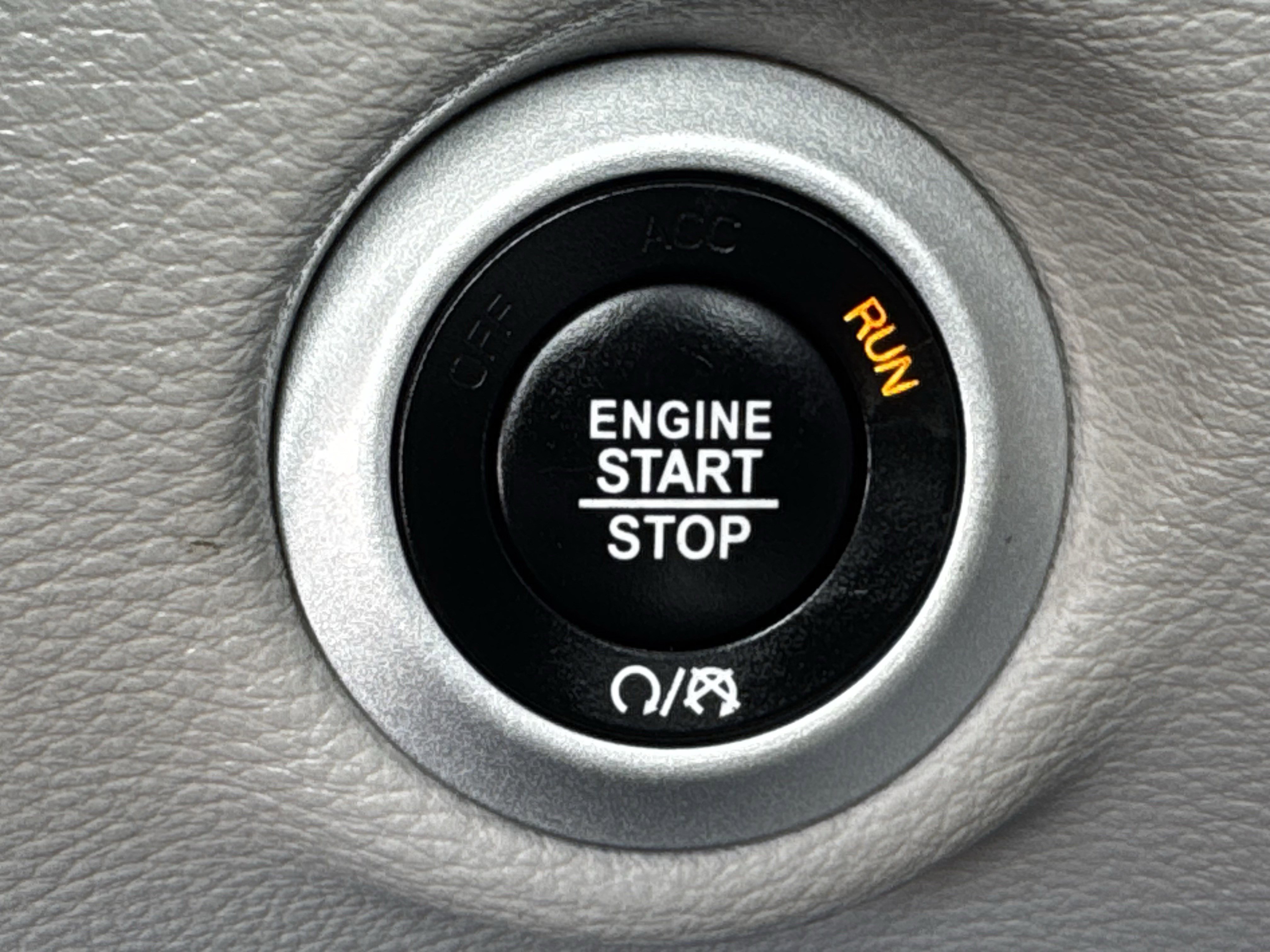 Used 2023 Chrysler Pacifica Limited image 22