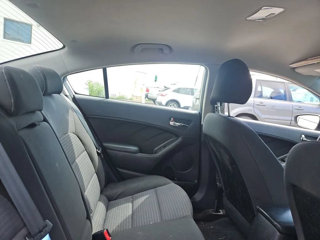 Used 2015 Kia Forte LX w/ Popular Package FWD image 7
