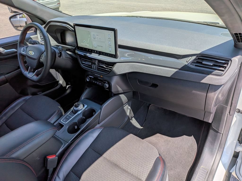 Used 2023 Ford Escape ST-Line w/ Tech Pack #1 AWD/4WD image 25