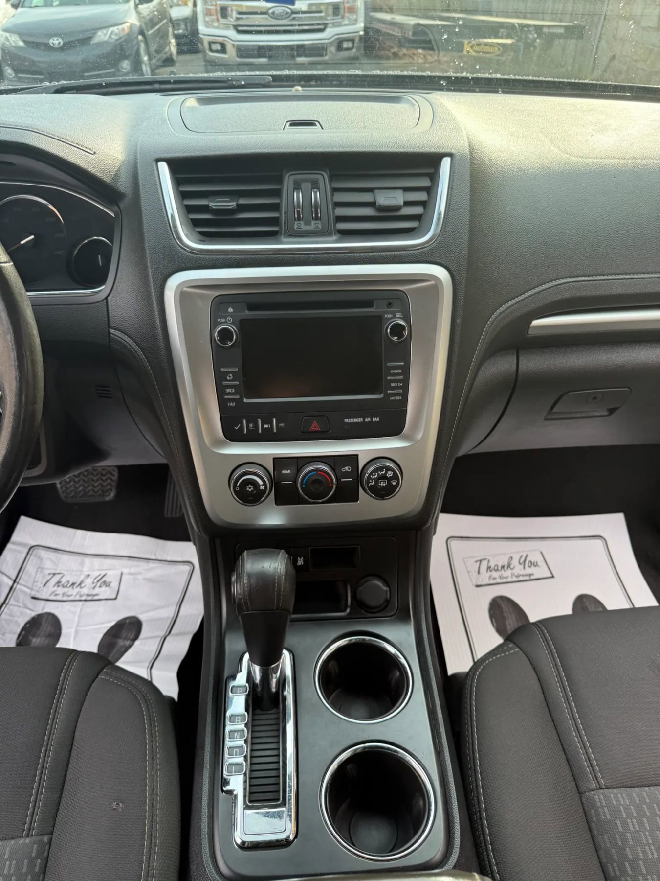 Used 2014 GMC Acadia SLE image 32