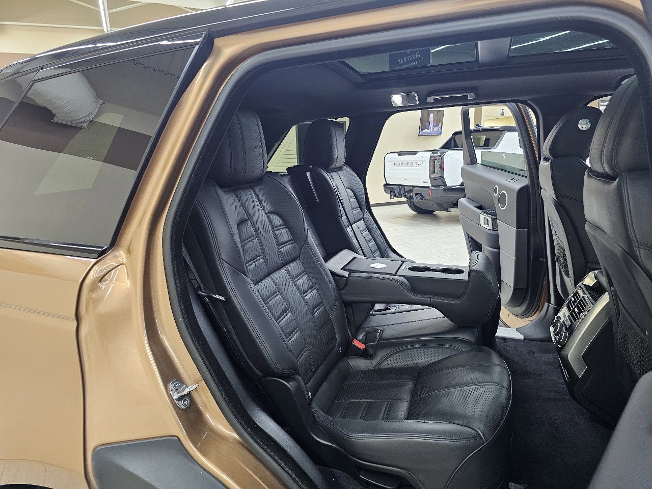 Used 2017 Land Rover Range Rover Sport HSE Dynamic image 24