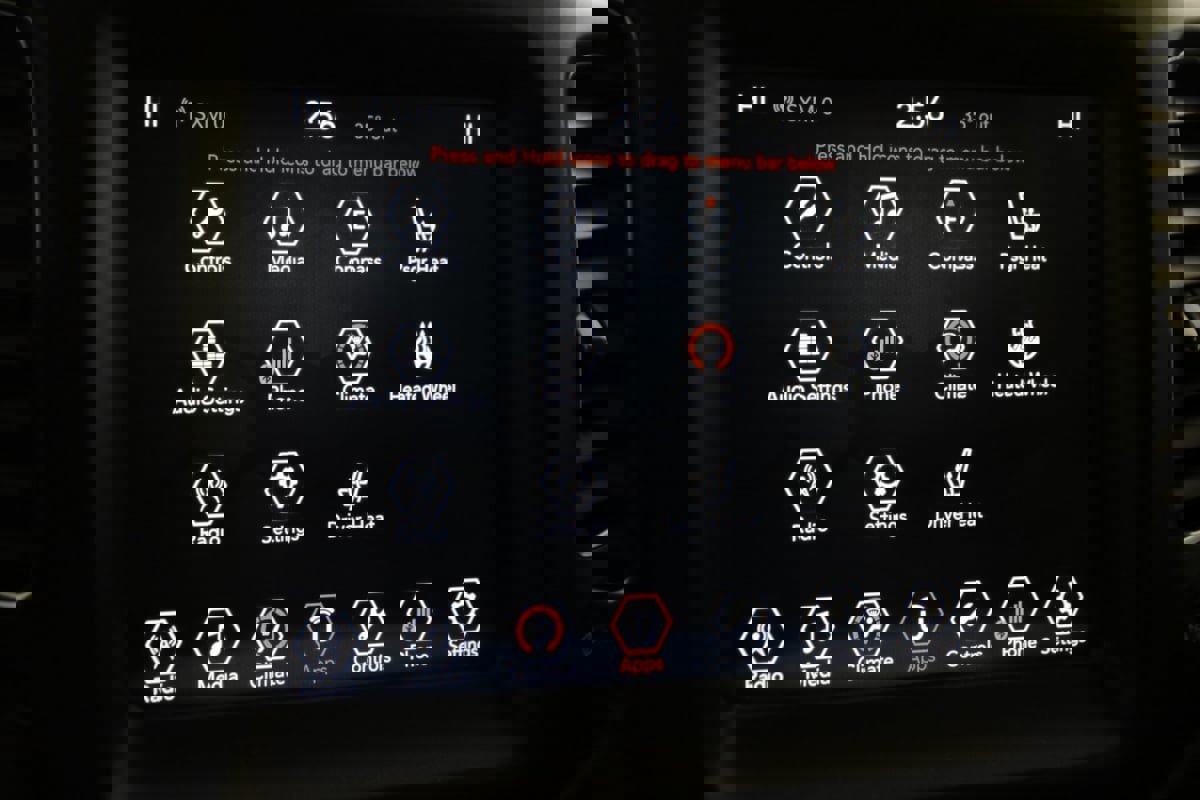 Used 2018 Jeep Compass Trailhawk w/ Safe & Security Group image 31