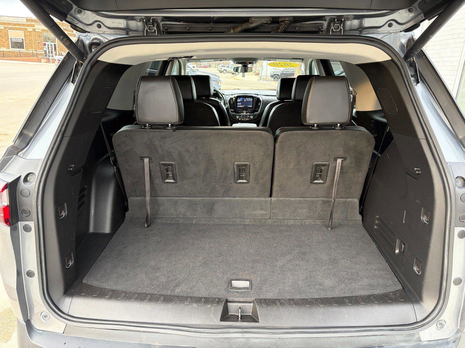 Used 2020 Chevrolet Traverse LT image 21