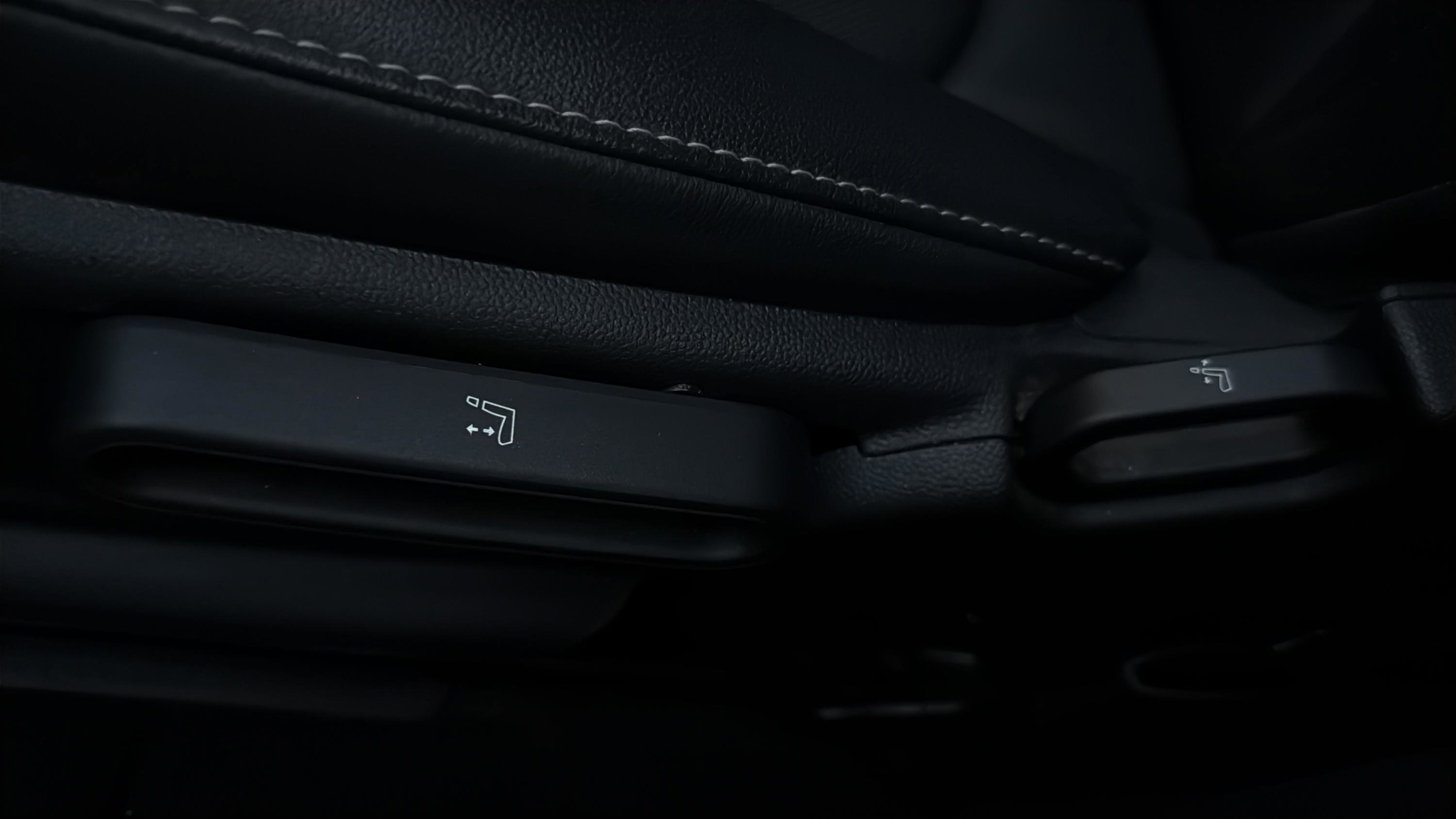 Used 2022 MINI Cooper Clubman S image 28