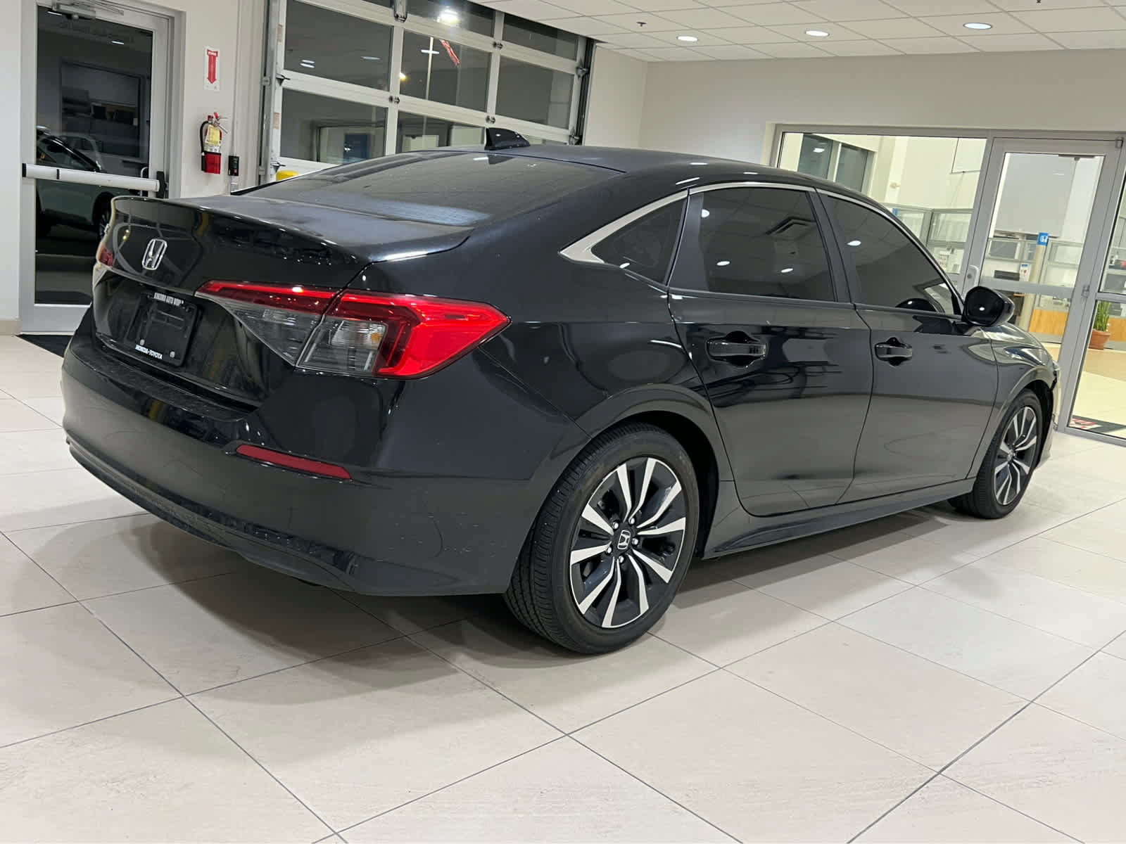 Used 2024 Honda Civic EX image 4