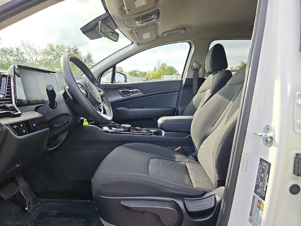 Certified 2023 Kia Sportage LX AWD/4WD image 14