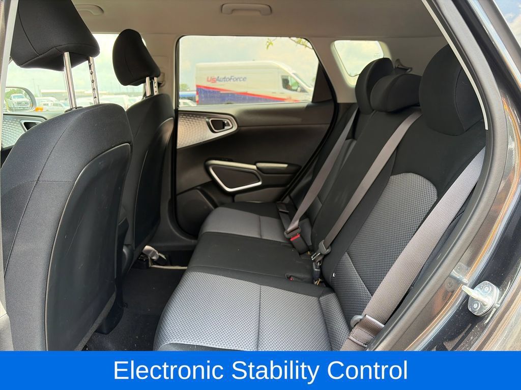 Used 2024 Kia Soul LX FWD image 23