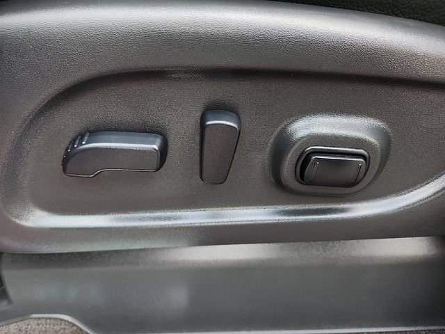 Used 2021 Nissan Titan PRO-4X w/ Pro-4x Convenience Package AWD/4WD image 13