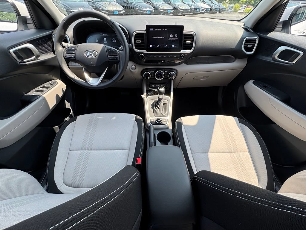 Certified 2026 Hyundai Venue SEL FWD image 13