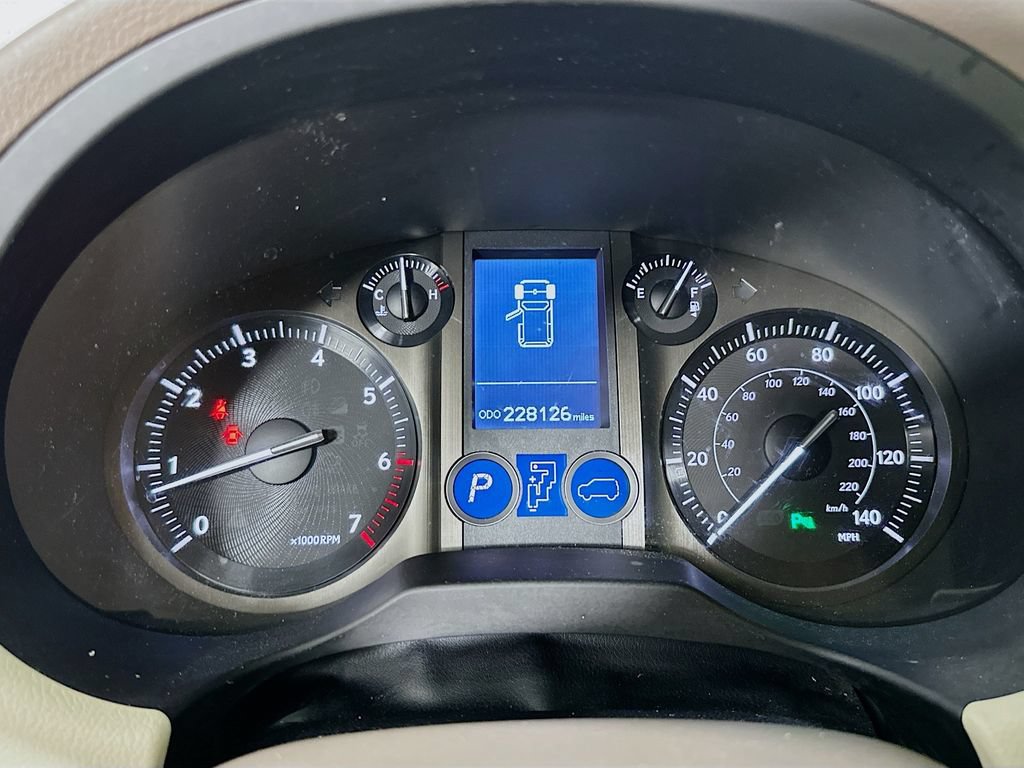 Used 2015 Lexus GX 460 w/ Premium Package AWD/4WD image 12