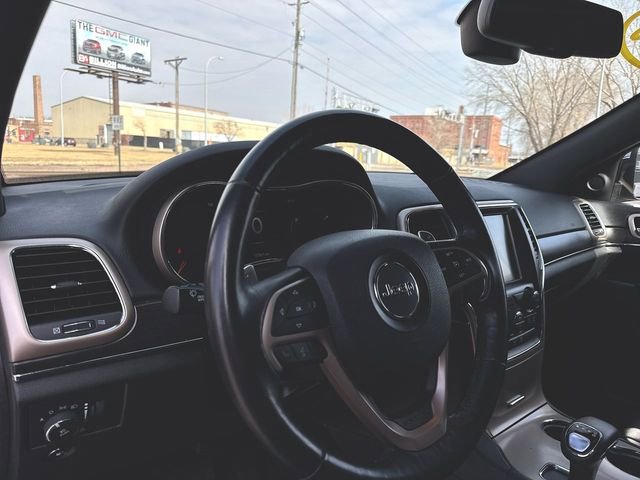 Used 2015 Jeep Grand Cherokee Limited w/ Trailer Tow Group IV image 10