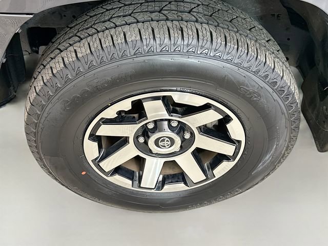 Used 2024 Toyota 4Runner TRD Off-Road Premium image 31