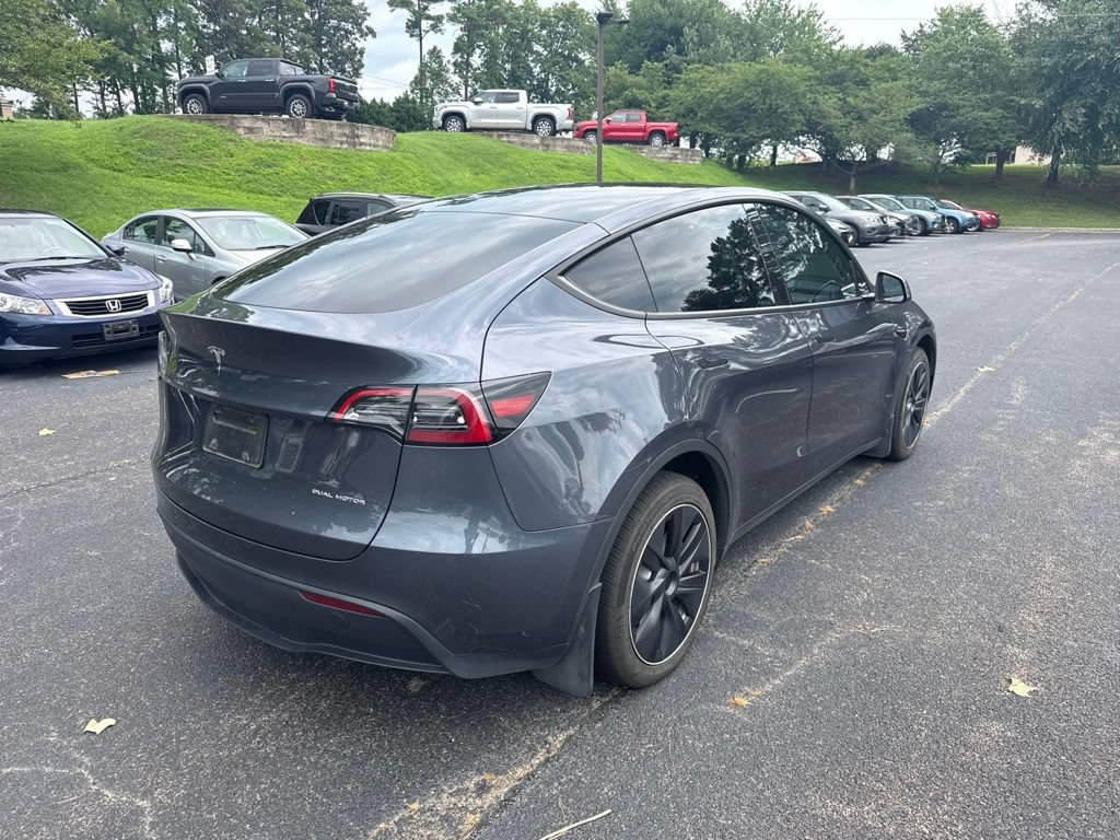 Used 2023 Tesla Model Y Long Range AWD/4WD image 3