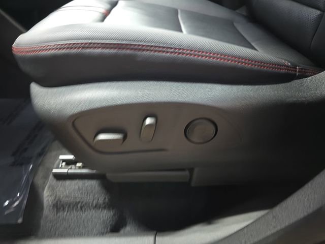 Used 2024 Chevrolet Traverse RS w/ LPO, Floor Liner Package AWD/4WD image 30