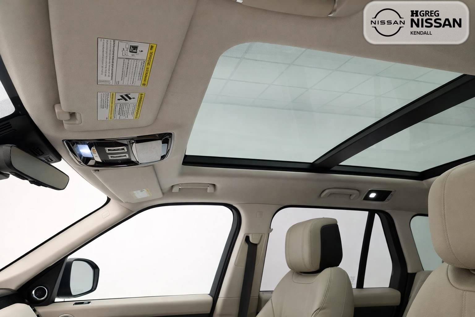 Used 2019 Land Rover Range Rover HSE image 8