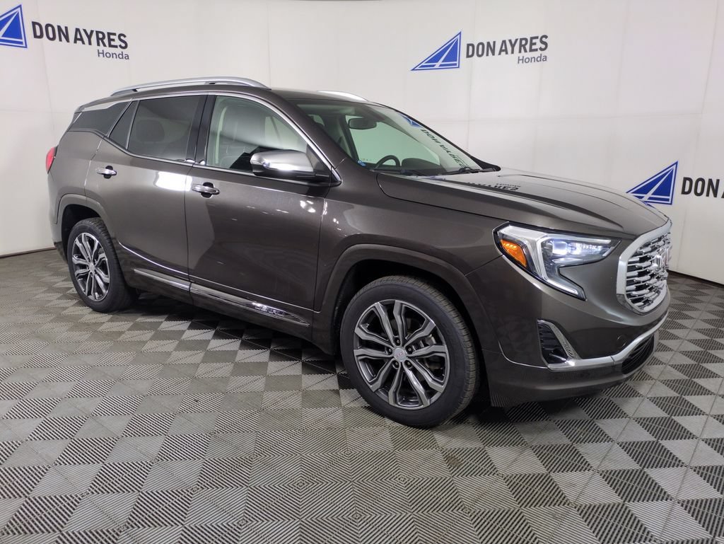 Used 2019 GMC Terrain Denali w/ LPO, Floor Liner Package FWD image 7