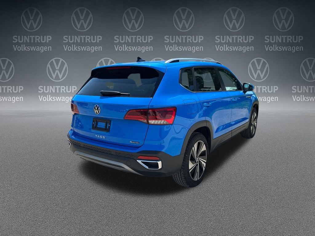 Used 2024 Volkswagen Taos SE w/ Panoramic Sunroof Package AWD/4WD image 39