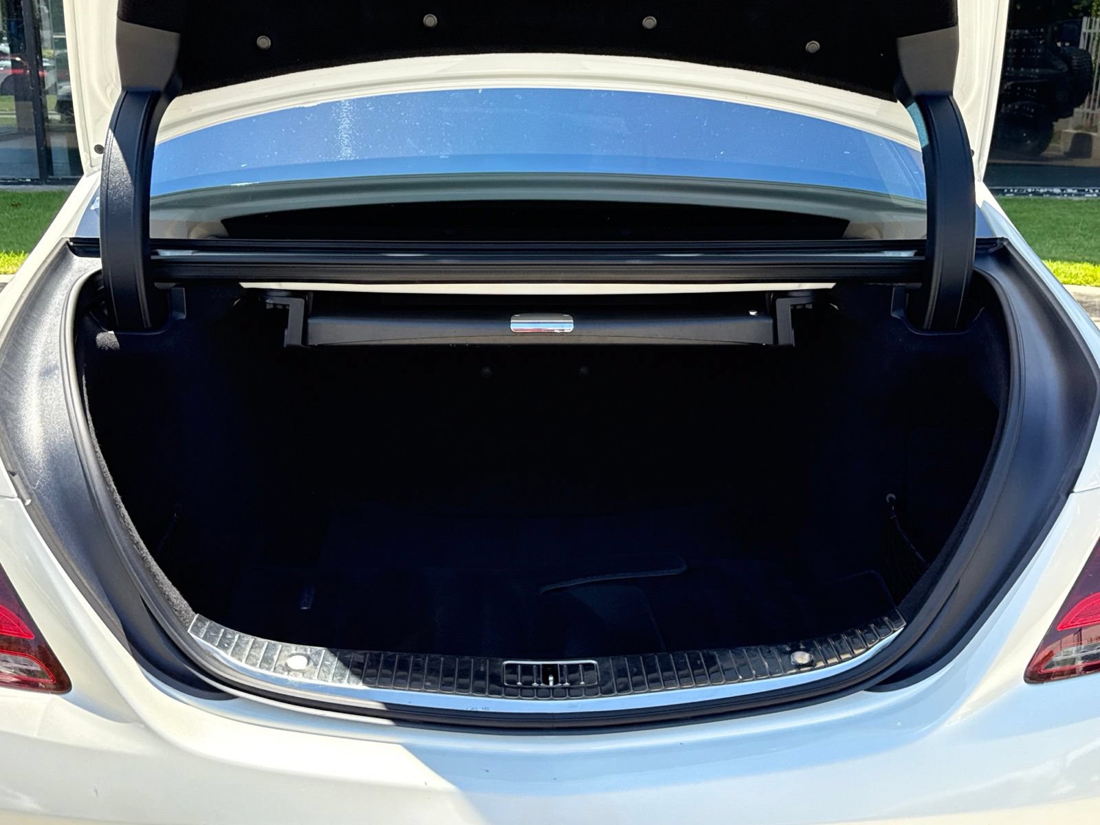 Used 2019 Mercedes-Benz S 63 AMG S 4MATIC Sedan image 16