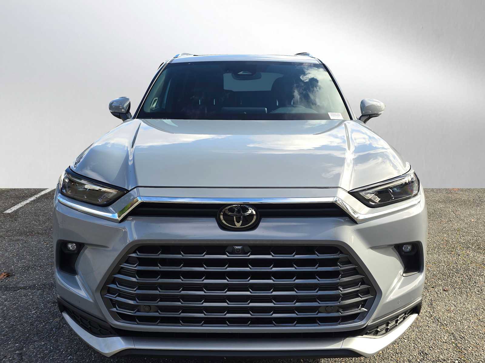 Used 2025 Toyota Grand Highlander AWD Hybrid image 8