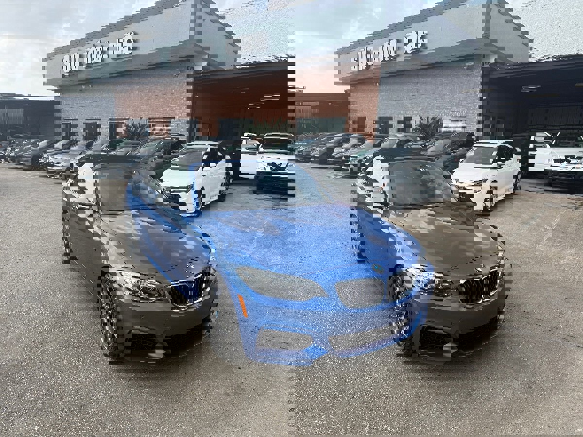 Used 2016 BMW M235i xDrive Convertible image 2