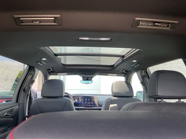 New 2026 Chevrolet Traverse RS w/ LPO, Floor Liner Package AWD/4WD image 23