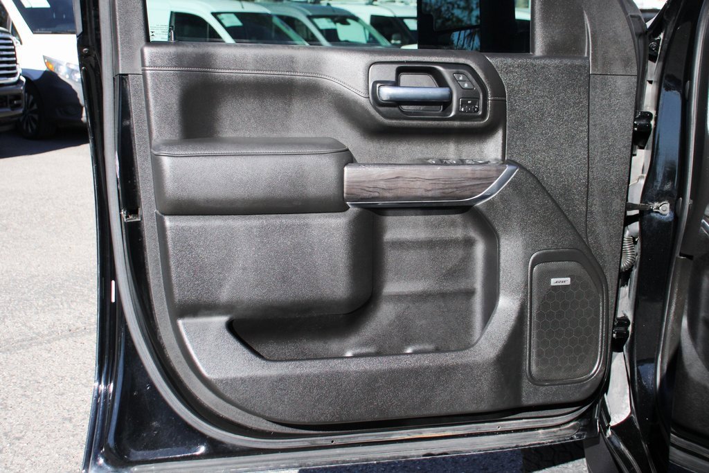 Used 2020 Chevrolet Silverado 2500 LTZ w/ LTZ Premium Package image 14