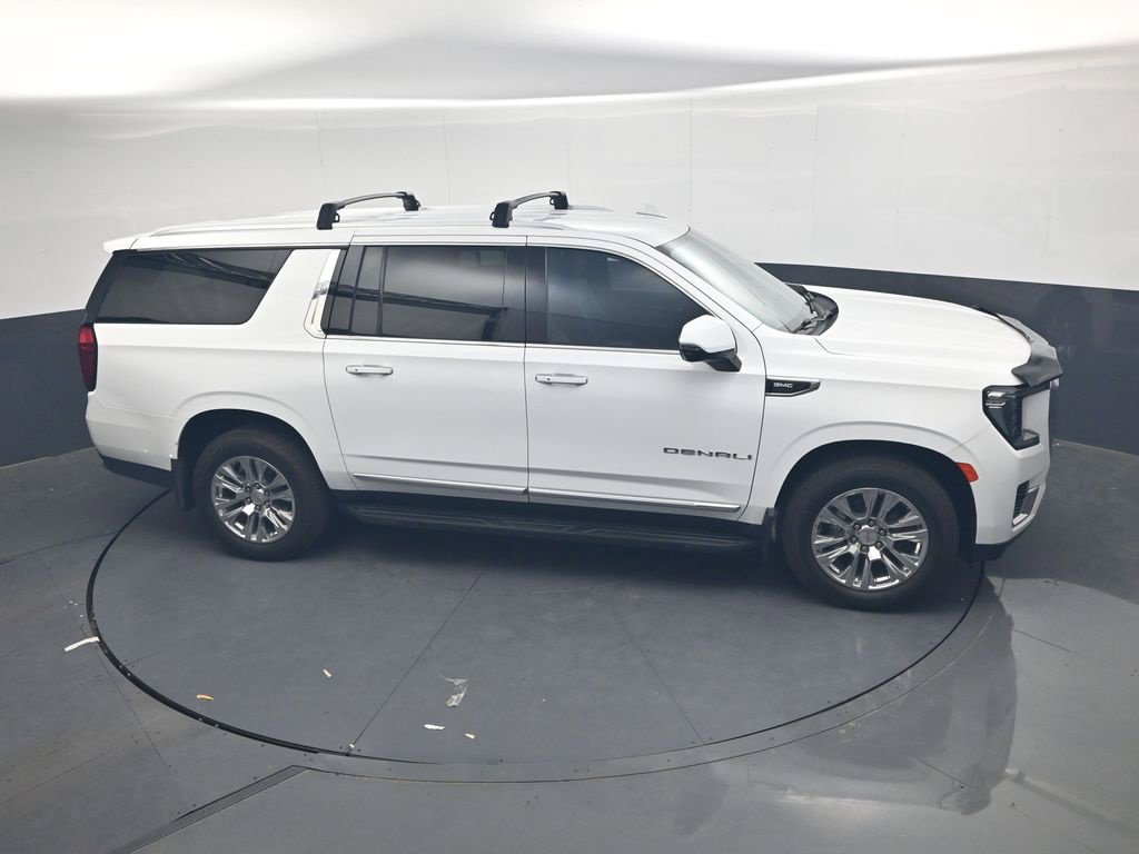Used 2021 GMC Yukon XL Denali AWD/4WD image 31